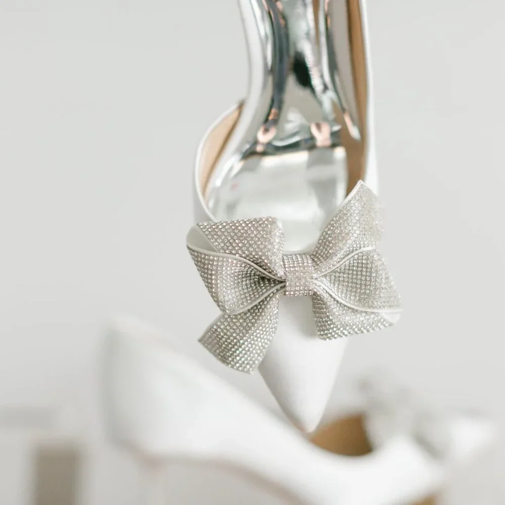 Badgley Mischka Meilani White Satin 7 Women's Classic Bridal Heels Bow Kitten - Picture 10 of 15